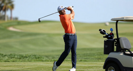 Rickie Fowler and Co. torch new DGC in Round 1; one pro flirts with 59